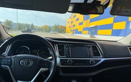 Toyota Highlander III, 2014 год, 2 790 000 рублей, 13 фотография