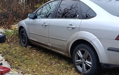 Ford Focus II рестайлинг, 2006 год, 240 000 рублей, 6 фотография