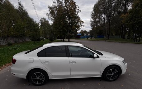 Volkswagen Jetta VI, 2013 год, 1 115 000 рублей, 6 фотография