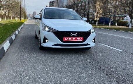 Hyundai Solaris II рестайлинг, 2019 год, 1 220 000 рублей, 1 фотография