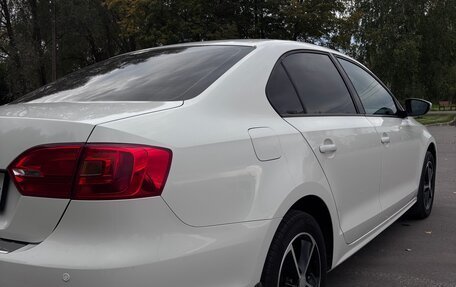 Volkswagen Jetta VI, 2013 год, 1 115 000 рублей, 13 фотография