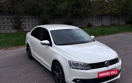 Volkswagen Jetta VI, 2013 год, 1 115 000 рублей, 11 фотография