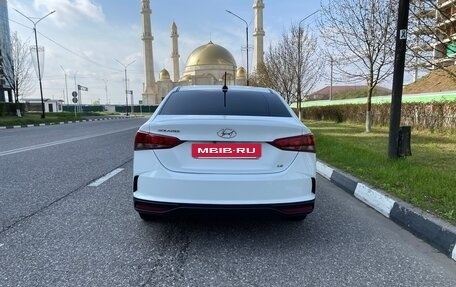 Hyundai Solaris II рестайлинг, 2019 год, 1 220 000 рублей, 12 фотография