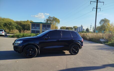 Volkswagen Touareg III, 2013 год, 2 999 000 рублей, 2 фотография