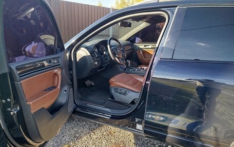 Volkswagen Touareg III, 2013 год, 2 999 000 рублей, 9 фотография