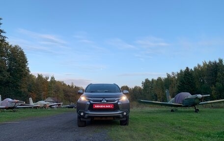 Mitsubishi Pajero Sport III рестайлинг, 2017 год, 3 300 000 рублей, 15 фотография