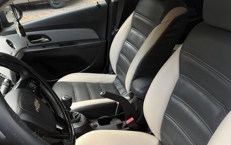Chevrolet Cruze II, 2012 год, 680 000 рублей, 10 фотография