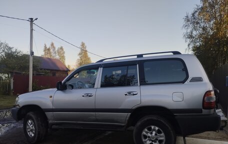 Toyota Land Cruiser 100 рестайлинг 2, 2005 год, 1 500 000 рублей, 4 фотография
