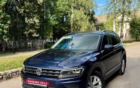 Volkswagen Tiguan II, 2017 год, 2 550 000 рублей, 2 фотография
