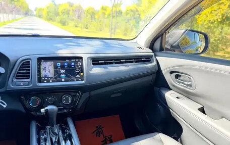 Honda Vezel, 2022 год, 1 224 000 рублей, 13 фотография