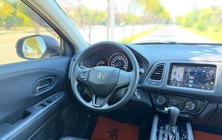 Honda Vezel, 2022 год, 1 224 000 рублей, 23 фотография
