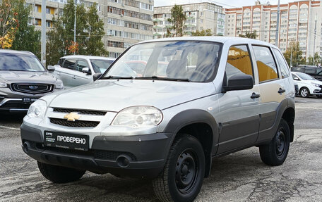 Chevrolet Niva I рестайлинг, 2014 год, 530 000 рублей, 5 фотография