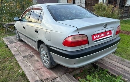 Toyota Avensis III рестайлинг, 2001 год, 320 000 рублей, 3 фотография