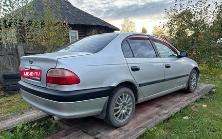 Toyota Avensis III рестайлинг, 2001 год, 320 000 рублей, 2 фотография