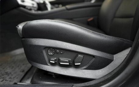 BMW 5 серия, 2012 год, 1 850 000 рублей, 16 фотография