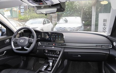 Hyundai Elantra, 2026 год, 2 110 000 рублей, 24 фотография