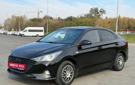 Hyundai Solaris II рестайлинг, 2022 год, 1 550 000 рублей, 2 фотография