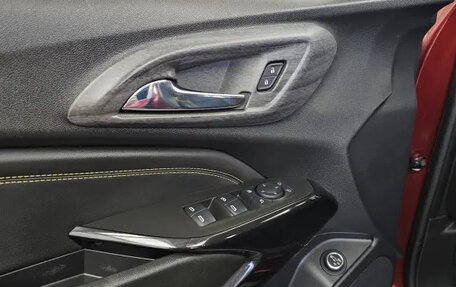 Chevrolet Trax, 2023 год, 1 300 000 рублей, 15 фотография