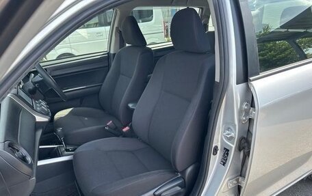 Toyota Corolla, 2017 год, 1 050 000 рублей, 24 фотография