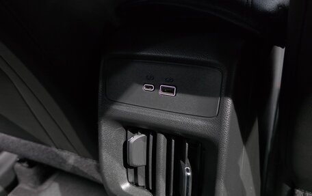 Chevrolet Trax, 2023 год, 1 700 030 рублей, 32 фотография