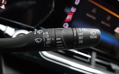 Chevrolet Trax, 2023 год, 1 700 030 рублей, 29 фотография