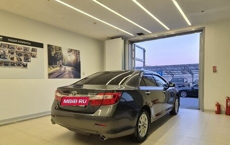 Toyota Camry, 2013 год, 1 650 000 рублей, 4 фотография