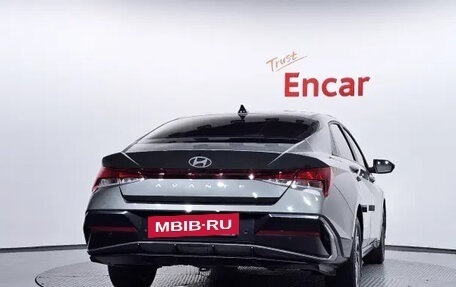 Hyundai Avante, 2025 год, 1 800 000 рублей, 4 фотография