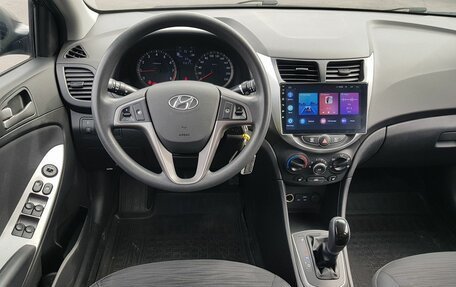 Hyundai Solaris II рестайлинг, 2015 год, 1 099 000 рублей, 13 фотография