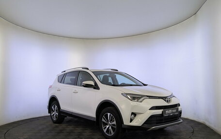 Toyota RAV4, 2018 год, 2 350 000 рублей, 3 фотография
