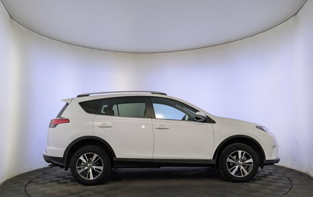 Toyota RAV4, 2018 год, 2 350 000 рублей, 4 фотография