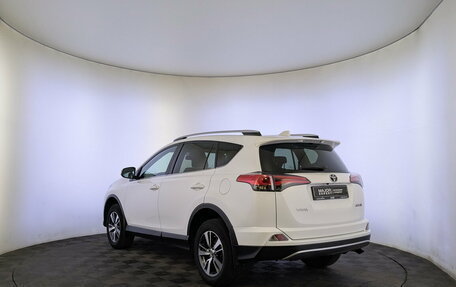 Toyota RAV4, 2018 год, 2 350 000 рублей, 7 фотография
