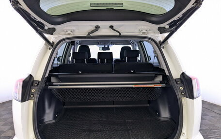 Toyota RAV4, 2018 год, 2 350 000 рублей, 9 фотография