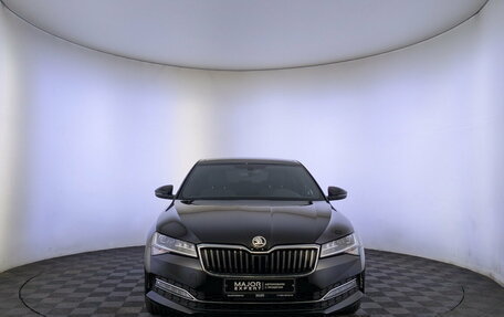 Skoda Superb III рестайлинг, 2024 год, 3 420 000 рублей, 2 фотография