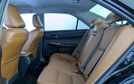 Toyota Camry, 2017 год, 2 125 000 рублей, 10 фотография