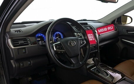 Toyota Camry, 2017 год, 2 125 000 рублей, 17 фотография