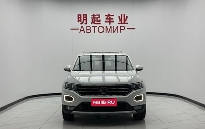 Volkswagen T-Roc I, 2022 год, 1 884 000 рублей, 1 фотография