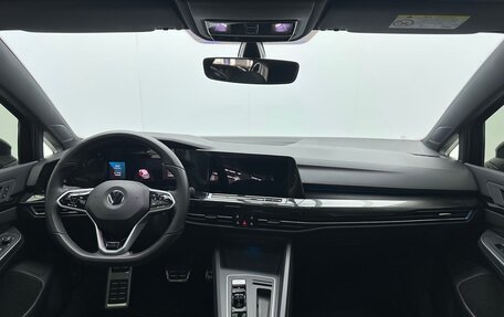 Volkswagen Golf VIII, 2022 год, 2 133 000 рублей, 7 фотография