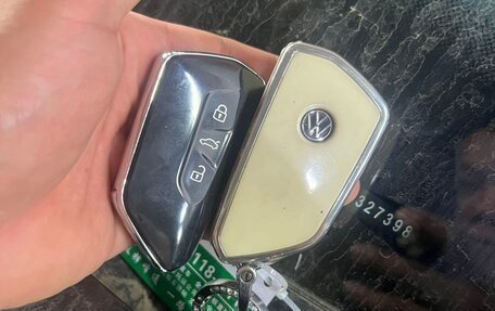 Volkswagen Golf VIII, 2022 год, 2 133 000 рублей, 19 фотография