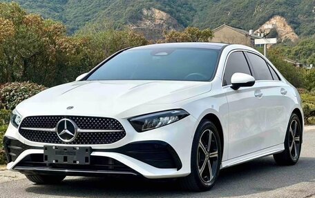 Mercedes-Benz A-Класс, 2025 год, 2 100 000 рублей, 1 фотография