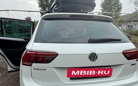 Volkswagen Tiguan II, 2019 год, 2 500 000 рублей, 3 фотография