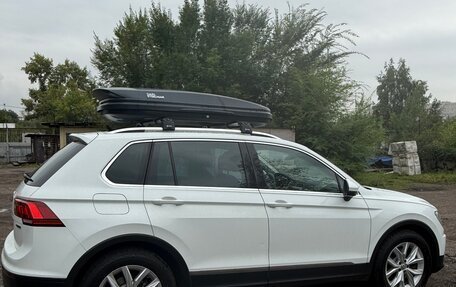 Volkswagen Tiguan II, 2019 год, 2 500 000 рублей, 7 фотография