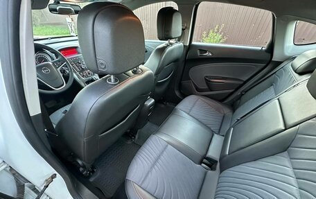 Opel Astra J, 2013 год, 860 000 рублей, 11 фотография