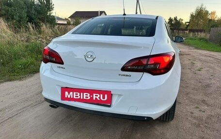 Opel Astra J, 2013 год, 860 000 рублей, 5 фотография