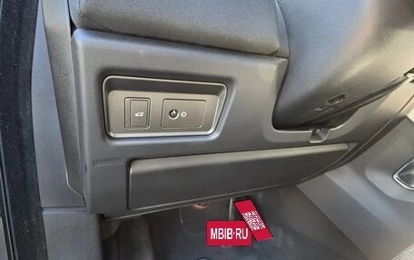 Land Rover Range Rover Evoque I, 2017 год, 2 500 000 рублей, 22 фотография