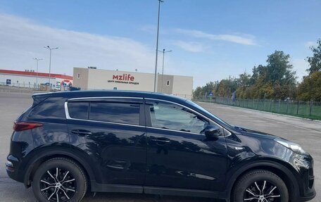 KIA Sportage IV рестайлинг, 2018 год, 1 700 000 рублей, 2 фотография