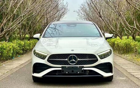Mercedes-Benz A-Класс, 2025 год, 2 100 000 рублей, 2 фотография