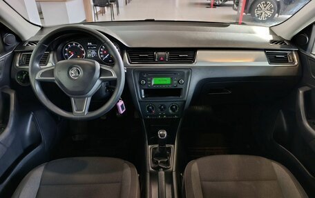 Skoda Rapid I, 2015 год, 950 000 рублей, 23 фотография