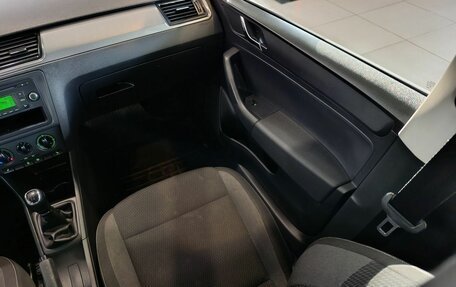 Skoda Rapid I, 2015 год, 950 000 рублей, 26 фотография
