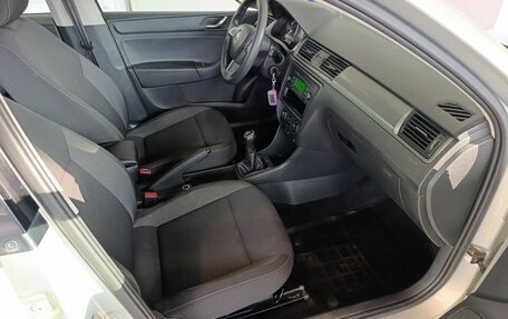 Skoda Rapid I, 2015 год, 950 000 рублей, 27 фотография