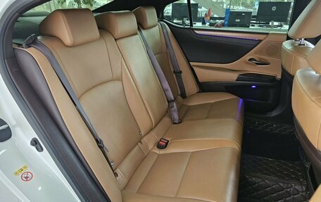 Lexus ES VII, 2019 год, 3 349 000 рублей, 16 фотография